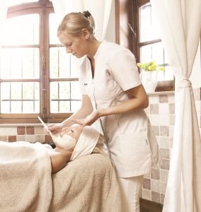 Un soin du visage individualisé aux Thermes de Grimbergen 